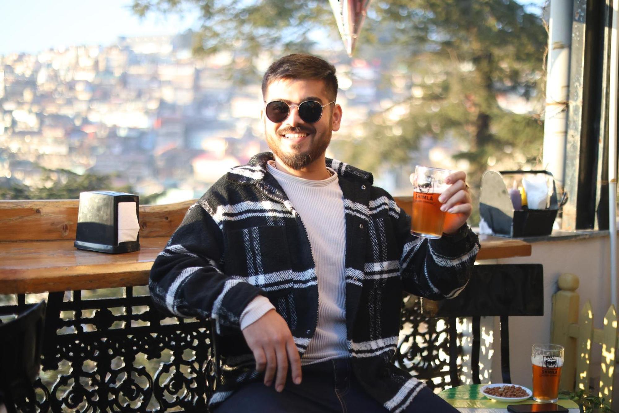 Hotel Willow Banks - Boutique 4 Star Hotel On The Mall Road Shimla Bagian luar foto