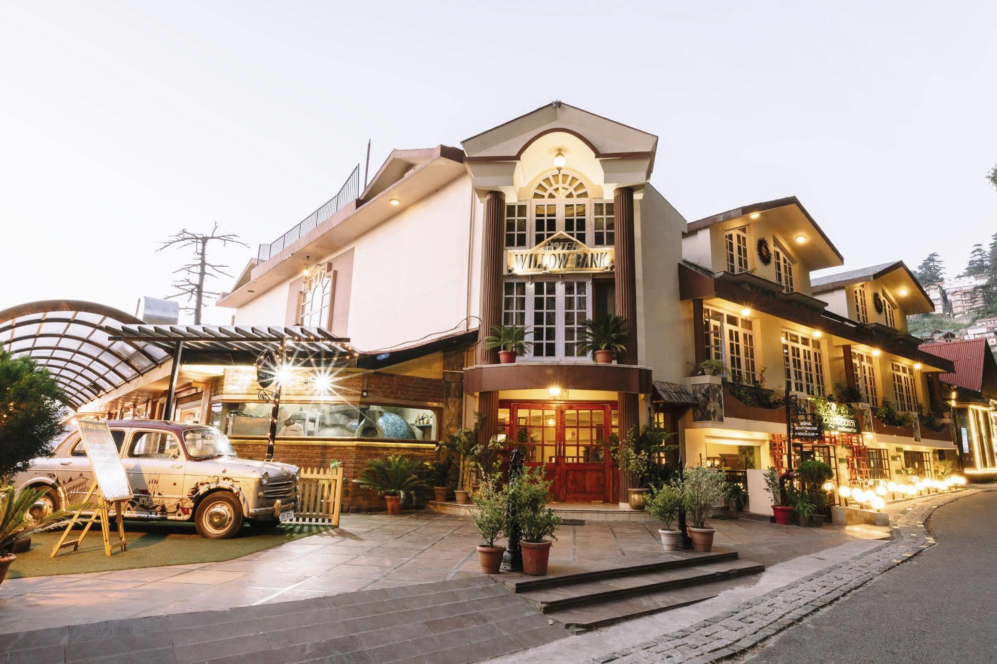 Hotel Willow Banks - Boutique 4 Star Hotel On The Mall Road Shimla Bagian luar foto
